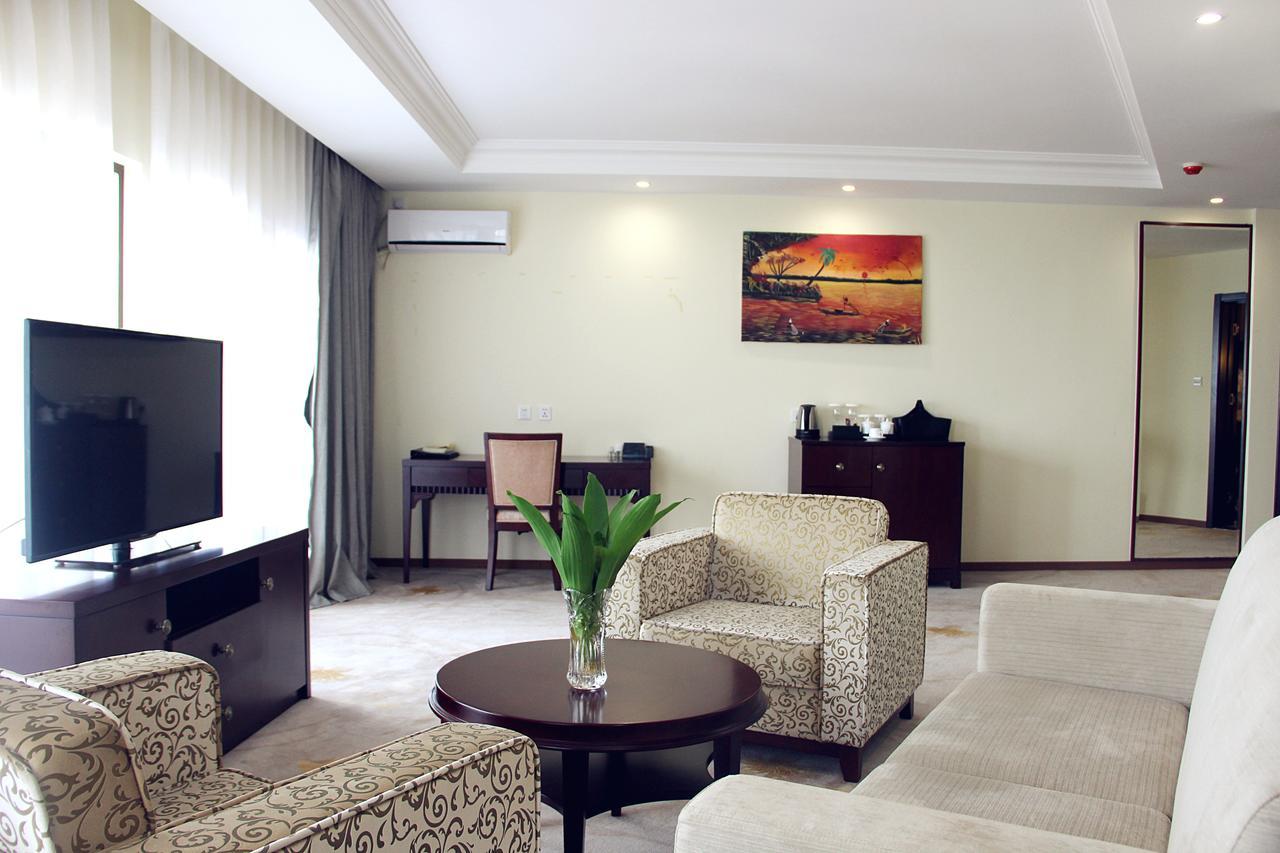 Bintumani Hotel Φρίταουν Δωμάτιο φωτογραφία