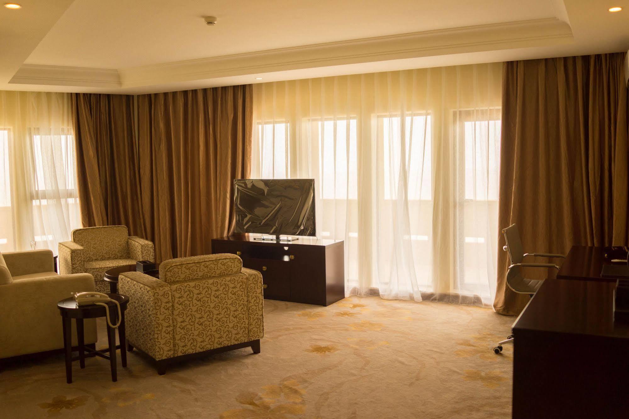 Bintumani Hotel Φρίταουν Εξωτερικό φωτογραφία